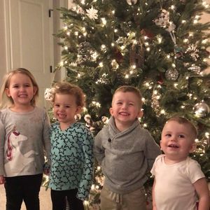 Meet your Posher, Debbie